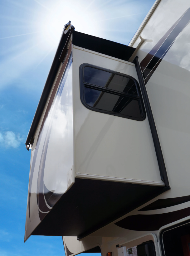 RV slideout and leveling repair in Fort Pierce